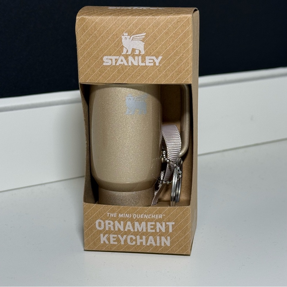 e.I.f. X Stanley Honey Talks The Mini Quencher Ornament Keychain - Honey Talks
